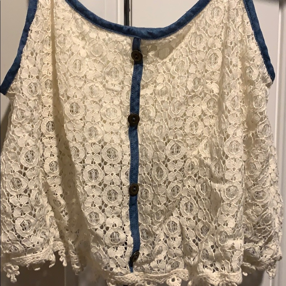 Crop top - Picture 2 of 3